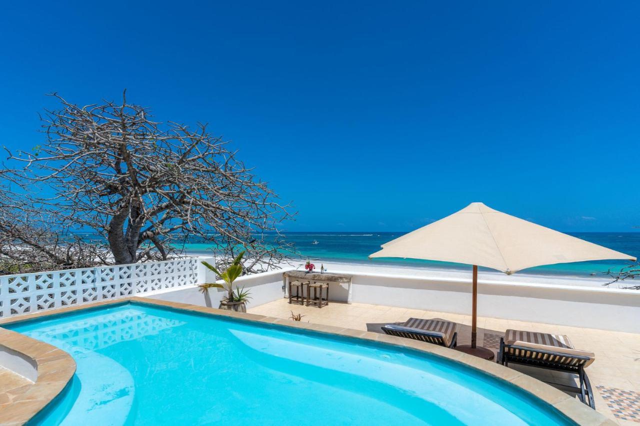 Tequila Sunrise Sky Cabana-Diani Beach Exterior photo